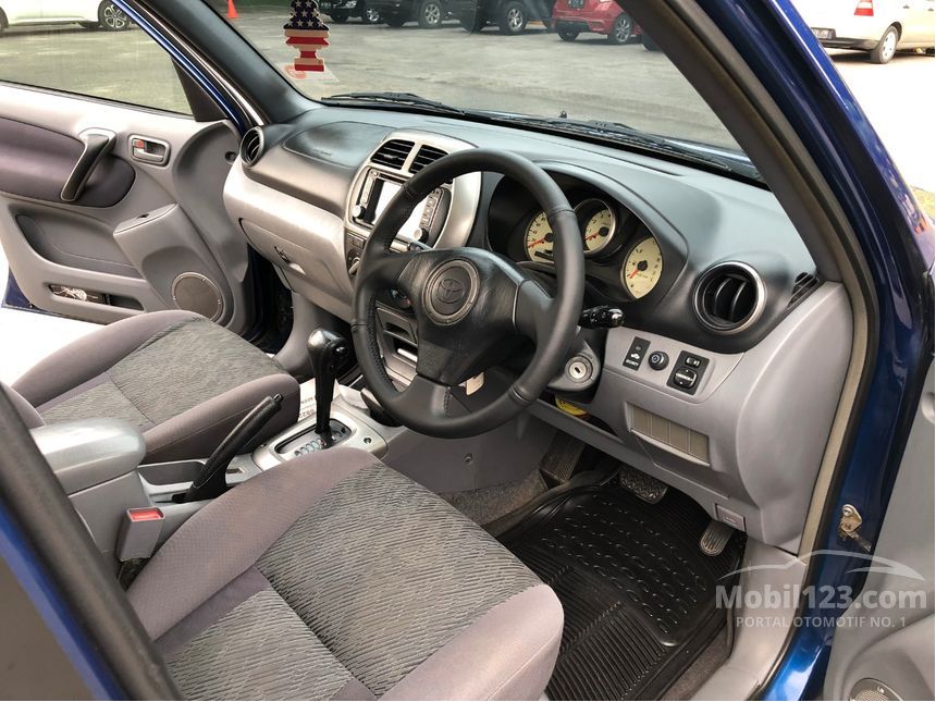 Jual Mobil Toyota RAV4 2001 2.0 di Sumatera Utara 