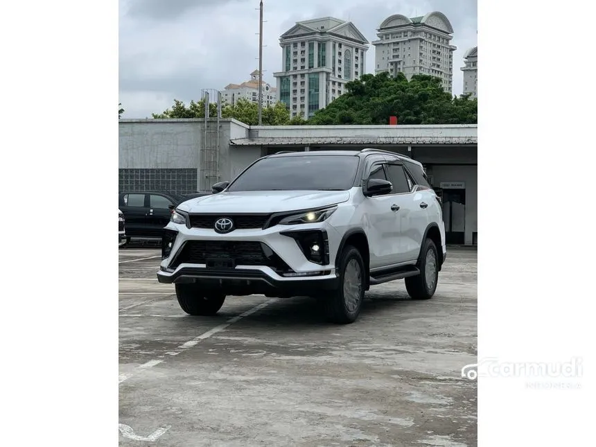Jual Mobil Toyota Fortuner 2025 VRZ TSS GR Parts Aero Package (Two Tone) (Premium 2.8 di Nangroe Aceh Darussalam Automatic SUV Lainnya Rp 641.700.000