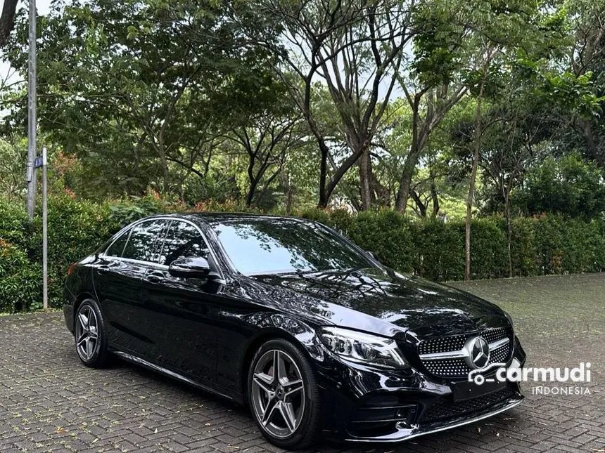 2019 Mercedes-Benz C300 AMG Line Sedan