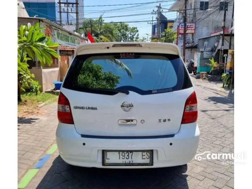 2012 Nissan Grand Livina SV MPV