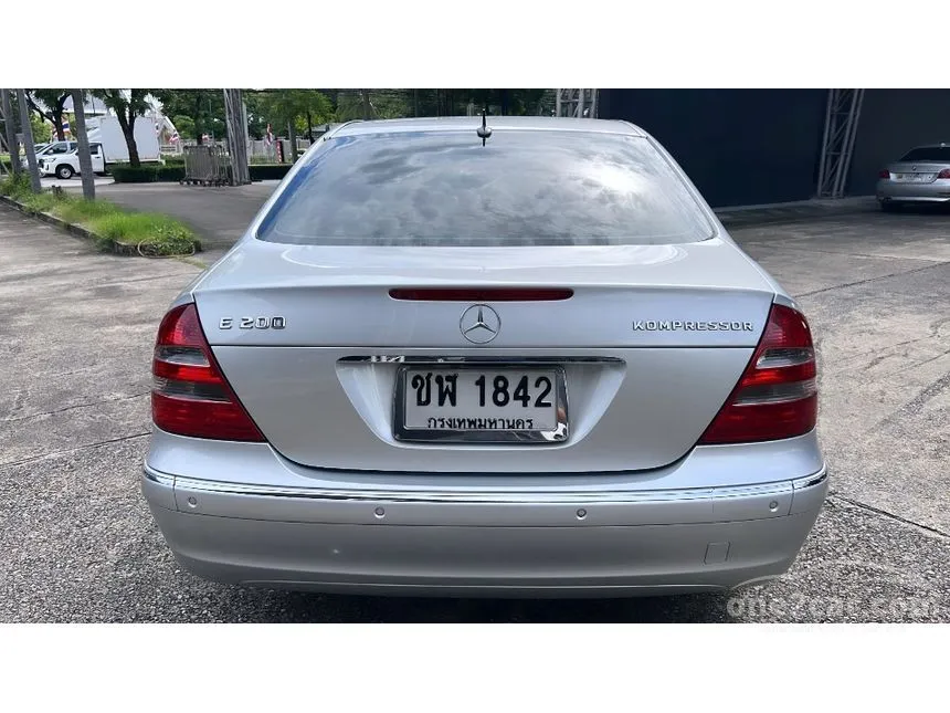 2007 Mercedes-Benz E200 Kompressor Elegance Sedan