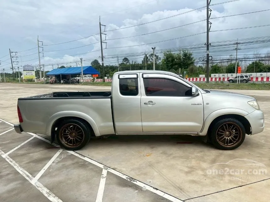 2011 Toyota HILUX VIGO Champ J Smart Cab Pickup