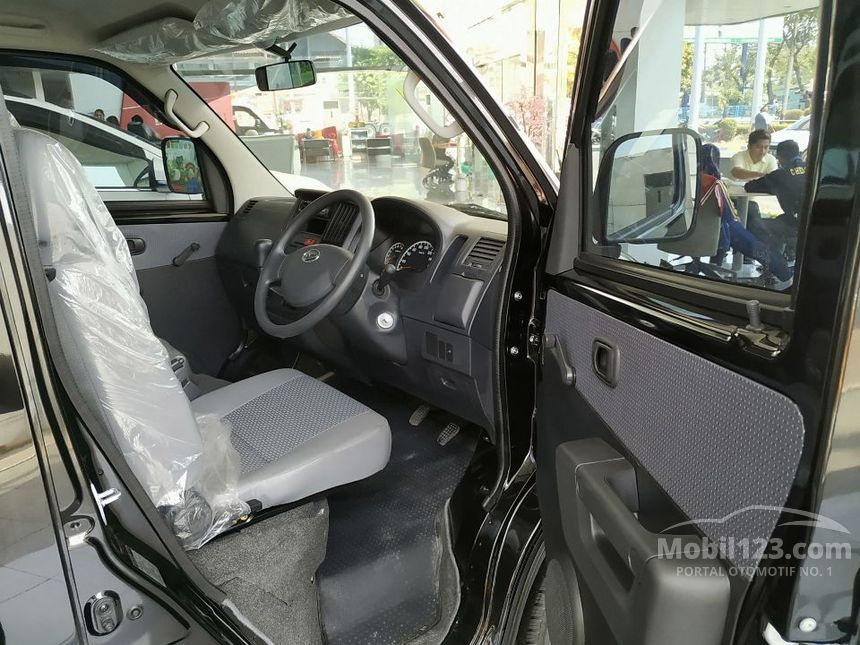 2020 Daihatsu Gran Max D Van