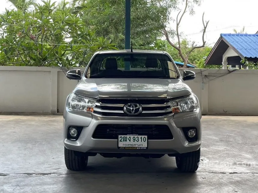 2017 Toyota HILUX REVO E Prerunner Smart Cab Pickup