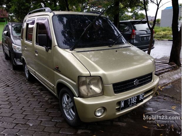 Suzuki Karimun Mobil bekas dijual di Jawa-timur Indonesia 