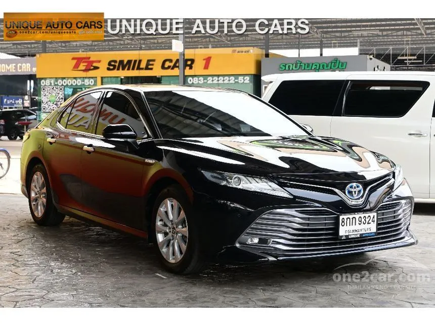 2019 Toyota CAMRY Hybrid Sedan