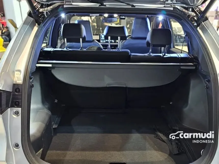 2025 Toyota Yaris Cross S HV with GR Parts Aero Pkg(Prem Clr) SUV