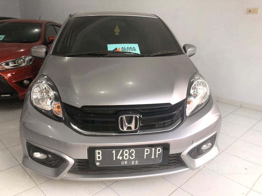 Jual Mobil Honda Brio 2017 Satya E 1 2 Di Sulawesi Selatan Automatic Hatchback Silver Rp 144 000 000 6346584 Mobil123 Com
