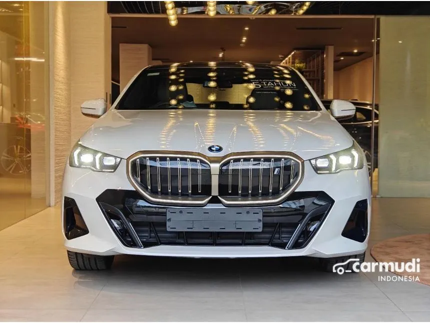 2024 BMW i5 eDrive40 M Sport Sedan