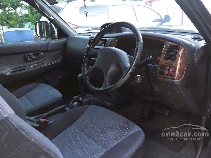 2002 Mitsubishi Strada G-Wagon GLS Wagon