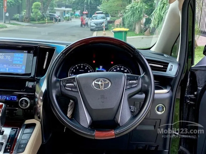 2015 Toyota Alphard G MPV