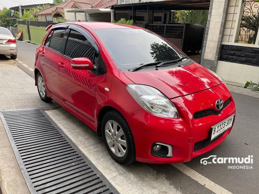 2013 Toyota Yaris E