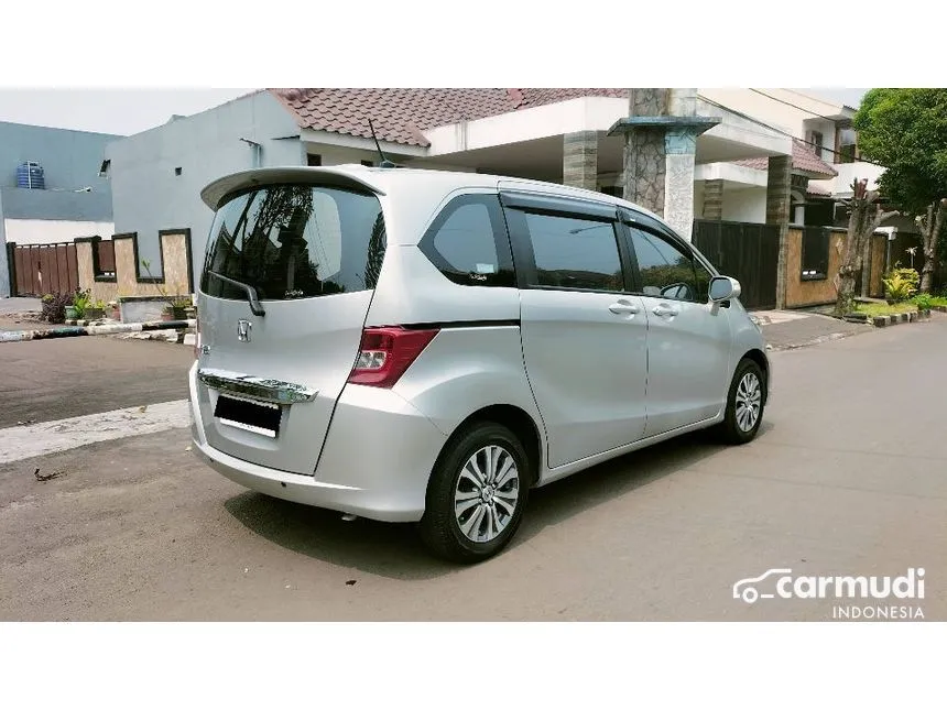 2013 Honda Freed S MPV