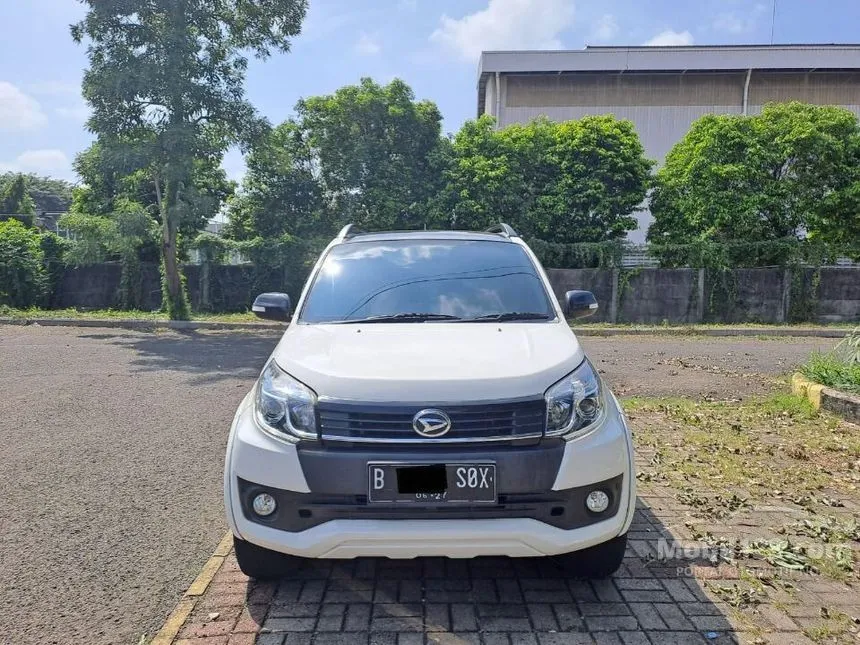 Jual Mobil Daihatsu Terios 2017 CUSTOM 1.5 di Jawa Barat Automatic SUV Putih Rp 148.000.000