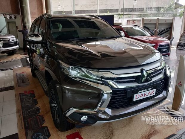 Pajero Sport  Mitsubishi Murah  1 995 mobil  baru dijual  