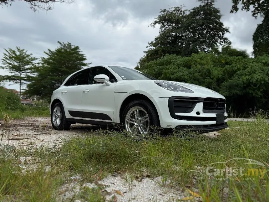 2022 Porsche Macan SUV