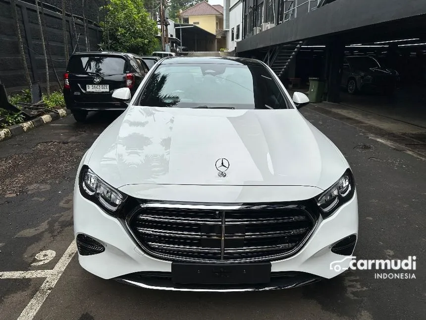 2025 Mercedes-Benz E200 Exclusive Line Sedan