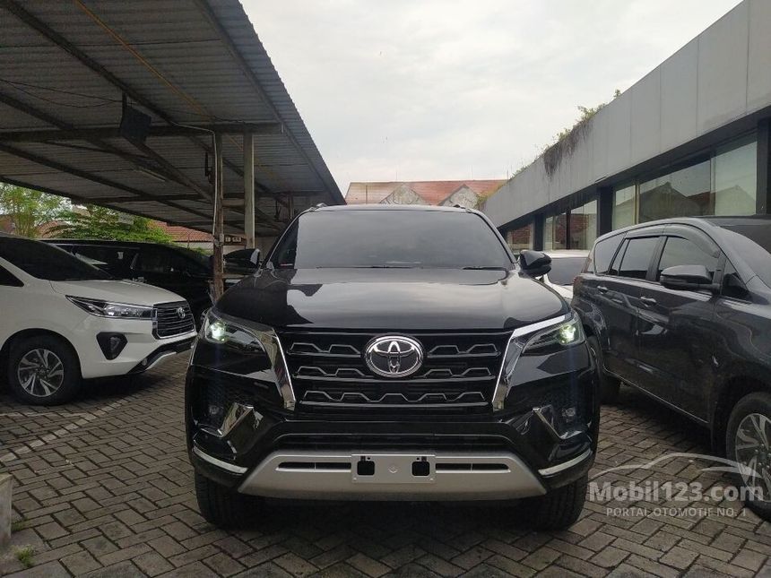 Jual Mobil Toyota Fortuner 2021 Vrz 2 4 Di Jawa Timur Automatic Suv Putih Rp 548 050 000 7670984 Mobil123 