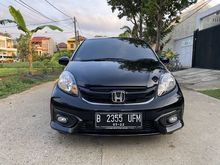 Honda Brio e at cvt Satya E Hatchback hitam