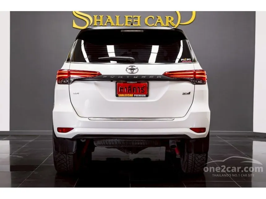 2016 Toyota FORTUNER V SUV