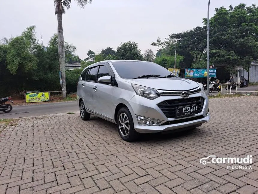 2016 Daihatsu Sigra R Deluxe MPV