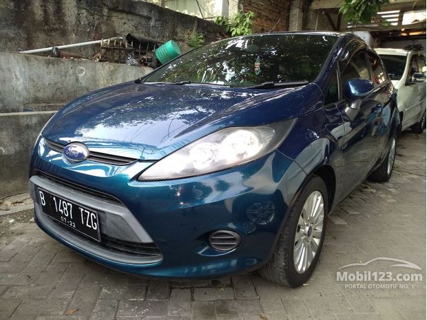 Ford Fiesta Mobil bekas dijual di Dki-jakarta Indonesia 