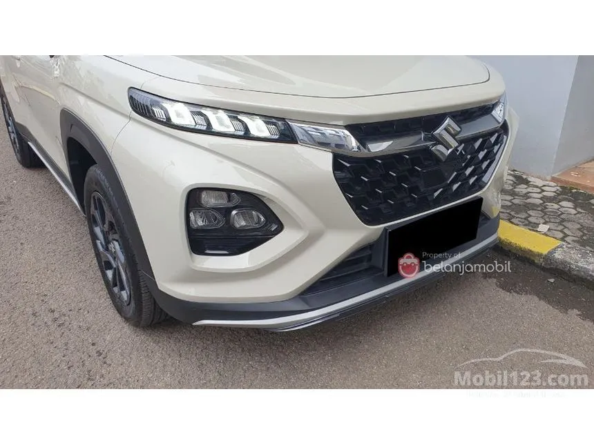 2025 Suzuki Fronx SGX Hybrid (2 Tone) SUV