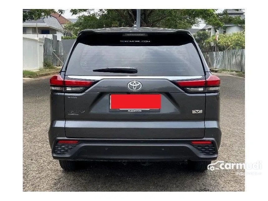 2022 Toyota Kijang Innova Zenix V Wagon