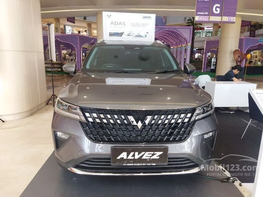 Jual Mobil Wuling Alvez 2023 EX 1.5 di Banten Automatic Wagon Silver Rp 275.000.000