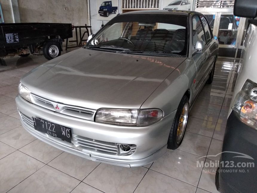 Jual Mobil Mitsubishi Lancer 1995 1.8 di Jawa Timur Manual 