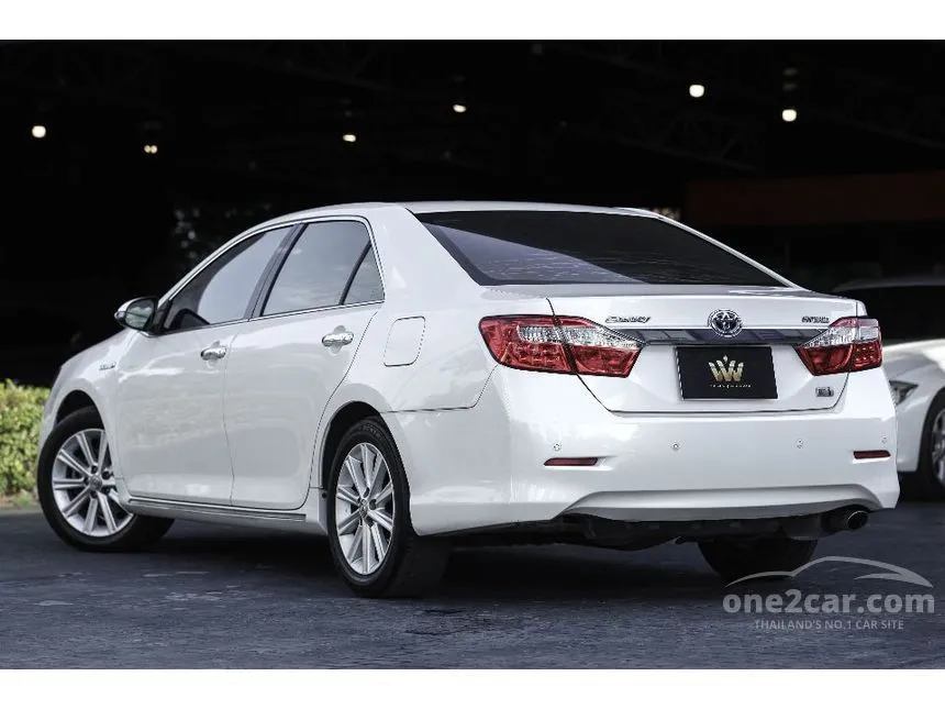 2012 Toyota CAMRY Hybrid DVD Sedan
