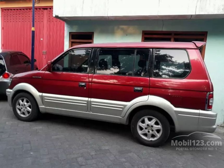 Jual Mobil Mitsubishi Kuda 2002 Grandia 2.0 di Jawa Timur Manual MPV