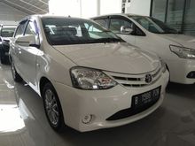 Toyota Etios Valco 1.2 G 2013 MT white elegant