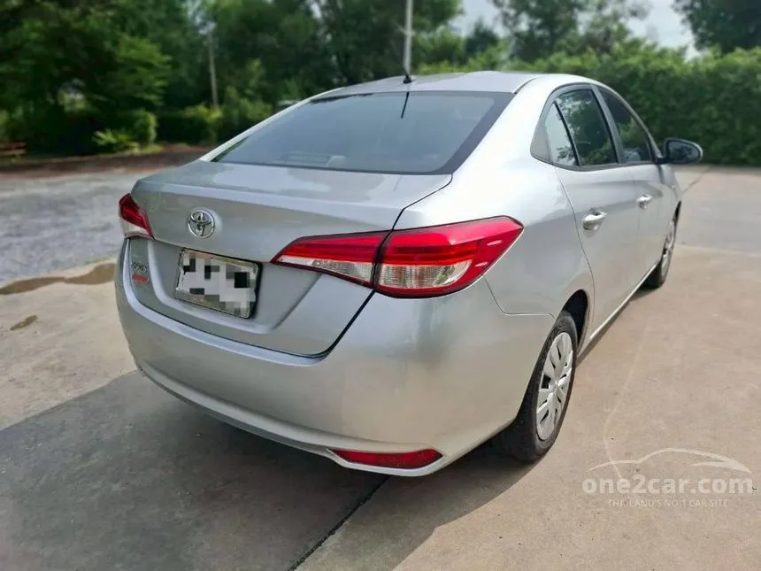 2018 Toyota Yaris Ativ E Sedan