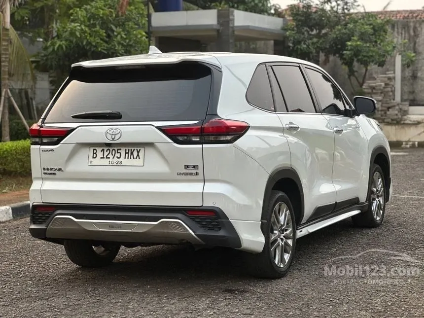 2023 Toyota Kijang Innova Zenix Q HV TSS ( Premium Color) MPV