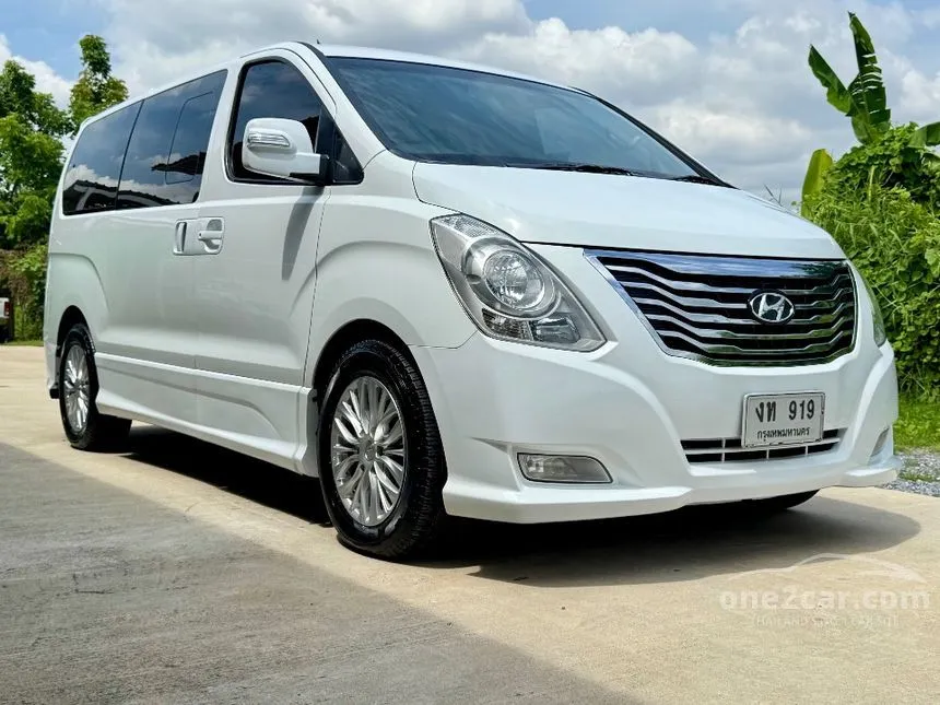 2016 Hyundai GRAND STAREX Premium Wagon