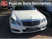 2010 Mercedes-Benz E300 3.0 Avantgarde Sedan