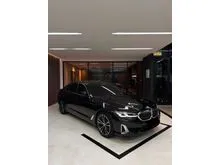 2023 BMW 530i 2.0 Opulence Sedan Odo 9 Rbuan (TERMURAH)