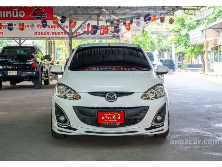 2014 Mazda 2 Elegance Spirit Sedan