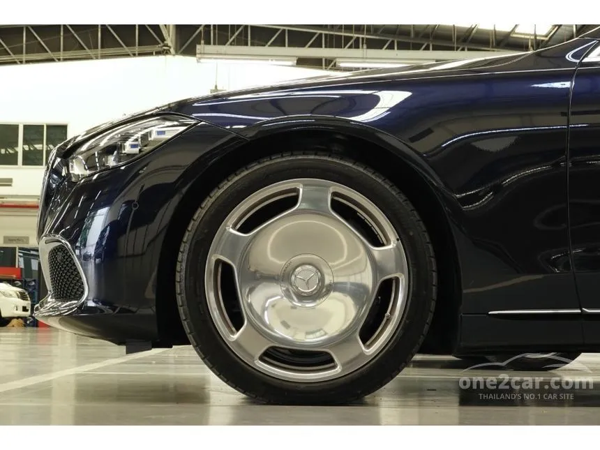 2026 Mercedes-Benz Maybach S580 e Premium Sedan