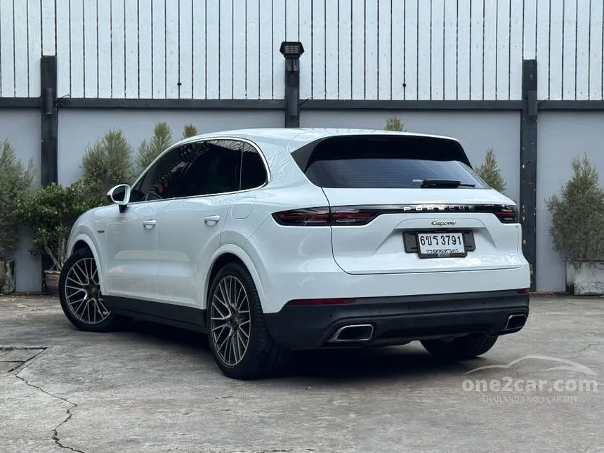 2021 Porsche CAYENNE E-Hybrid SUV