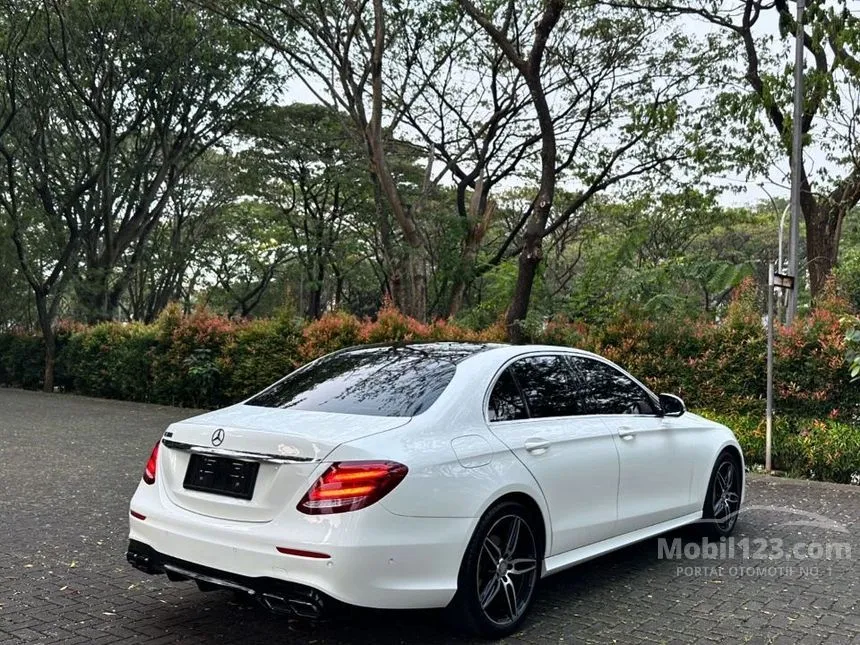 2017 Mercedes-Benz E300 AMG Line Sedan