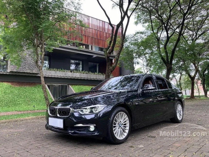 Jual Mobil BMW 320i 2018 Luxury 2.0 di DKI Jakarta Automatic Sedan Hitam Rp 395.000.000