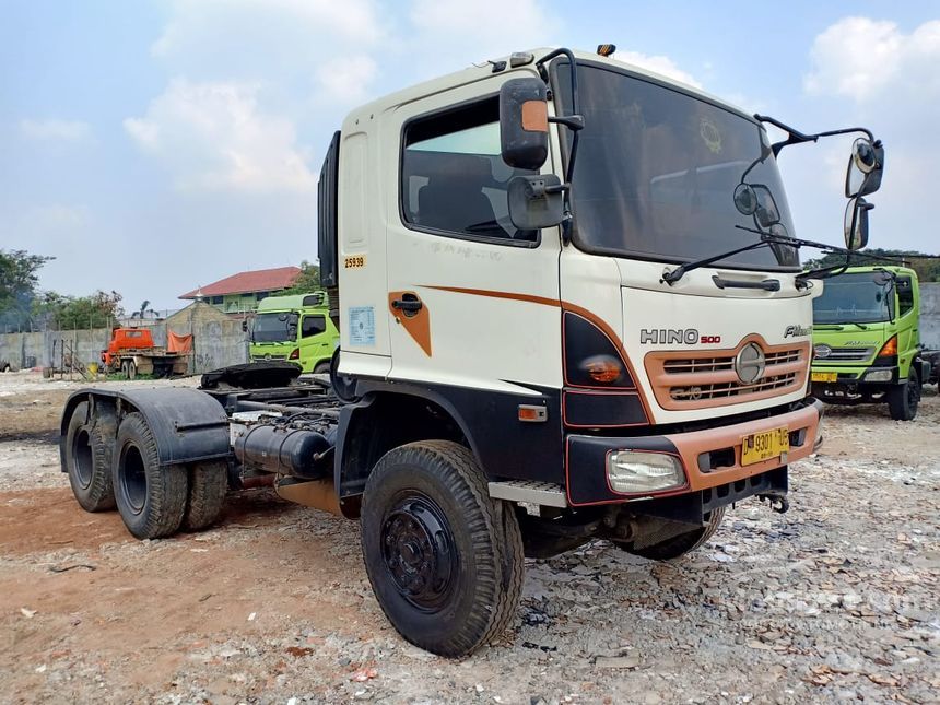 2014 Hino FM SERIES Trucks