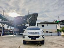 2015 Toyota Fortuner 2.8 (ปี 15-18) V SUV AT