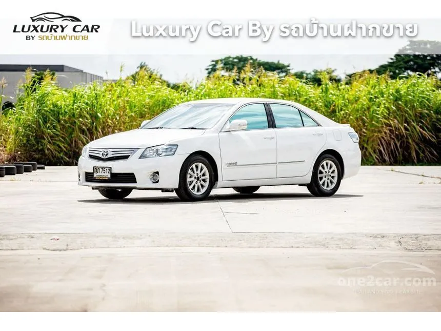 2011 Toyota CAMRY Hybrid Sedan