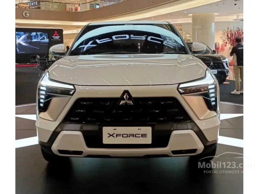 Jual Mobil Mitsubishi XFORCE 2023 Ultimate 1.5 di Banten Automatic Wagon Putih Rp 330.000.000