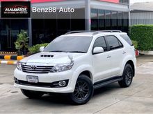 2015 Toyota Fortuner 3.0 (ปี 12-15) V SUV