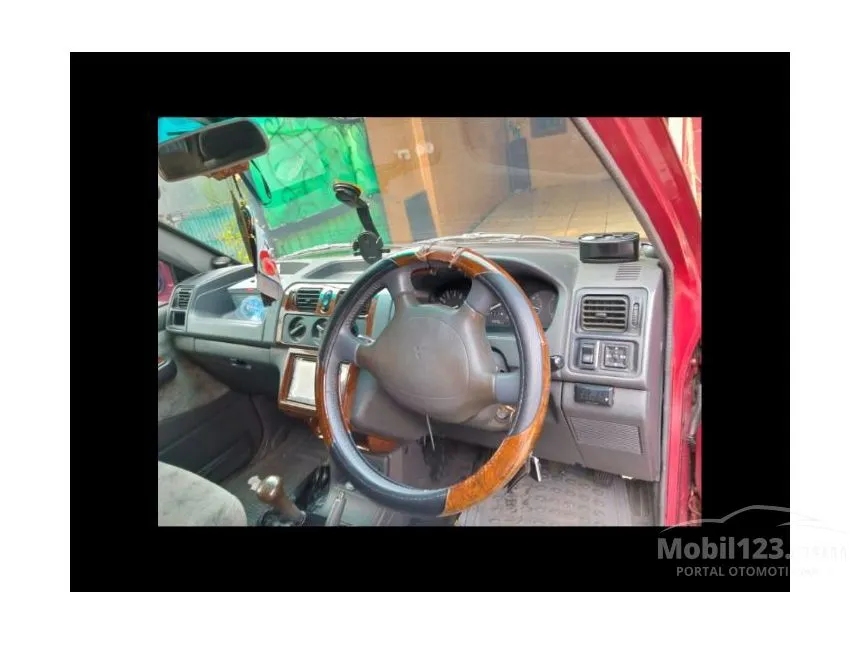 2003 Mitsubishi Kuda Grandia (Petrol) MPV