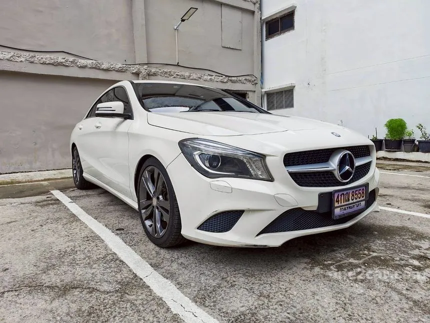 2015 Mercedes-Benz CLA180 Urban Coupe